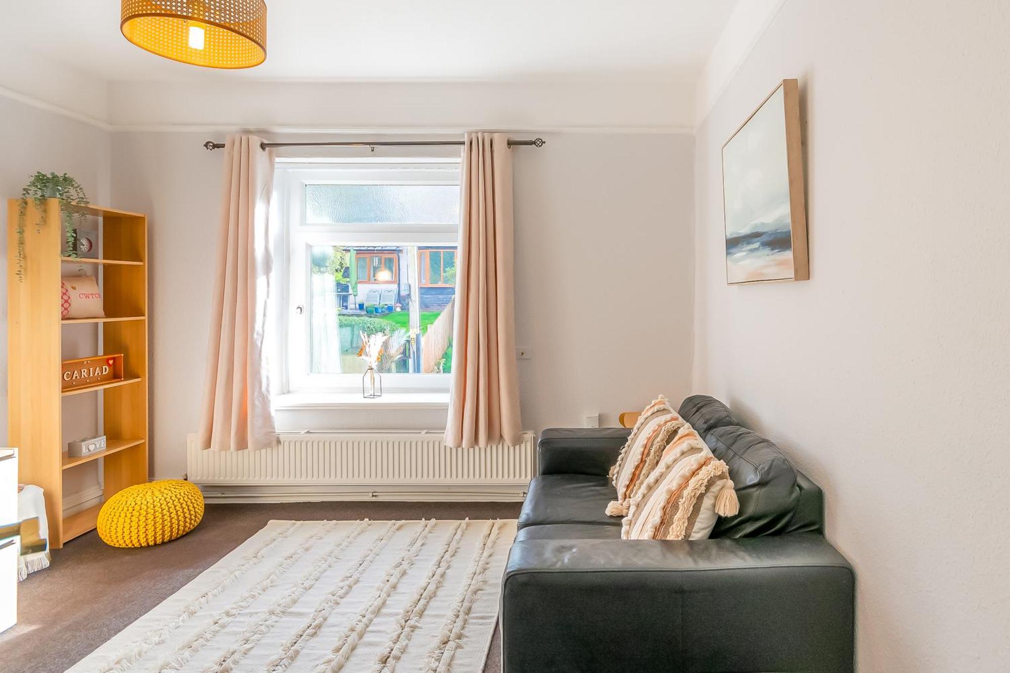 The View Spacious Apartment In Afan Forest Bike Park By Staystaycations Port Talbot Exterior photo